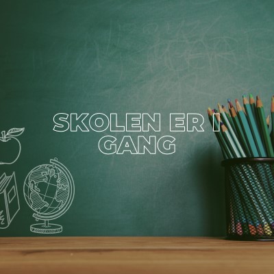 Skolen er i gang green modern-simple