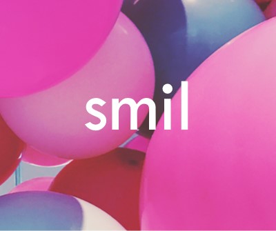 Alle smiler pink modern-bold