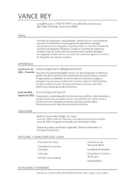 Currículum vítae de asistente legal gray modern simple