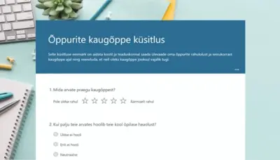 Õppurite kaugõppe küsitlus blue modern simple