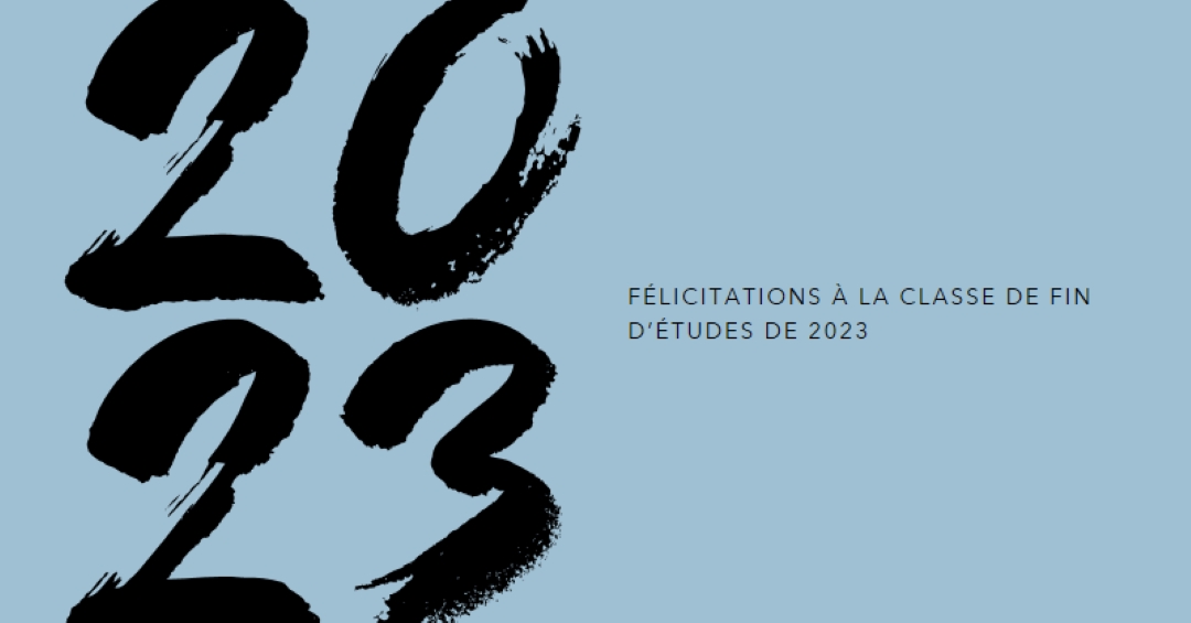 Félicitations aux diplômés blue modern-bold