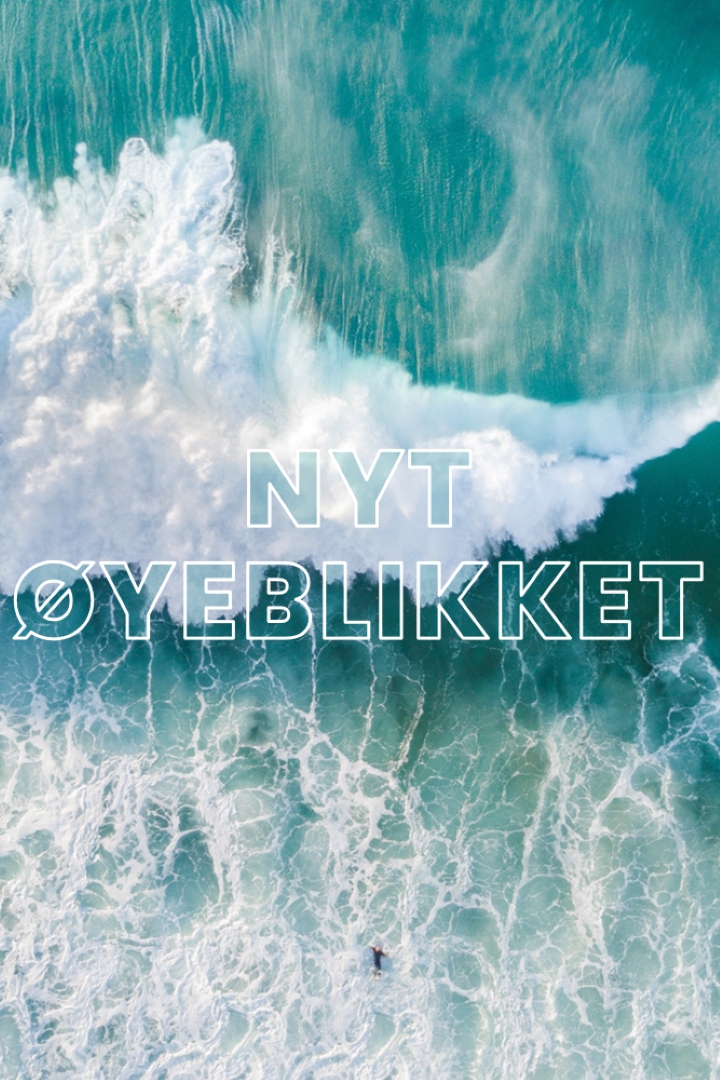 Nyt øyeblikket blue modern-simple