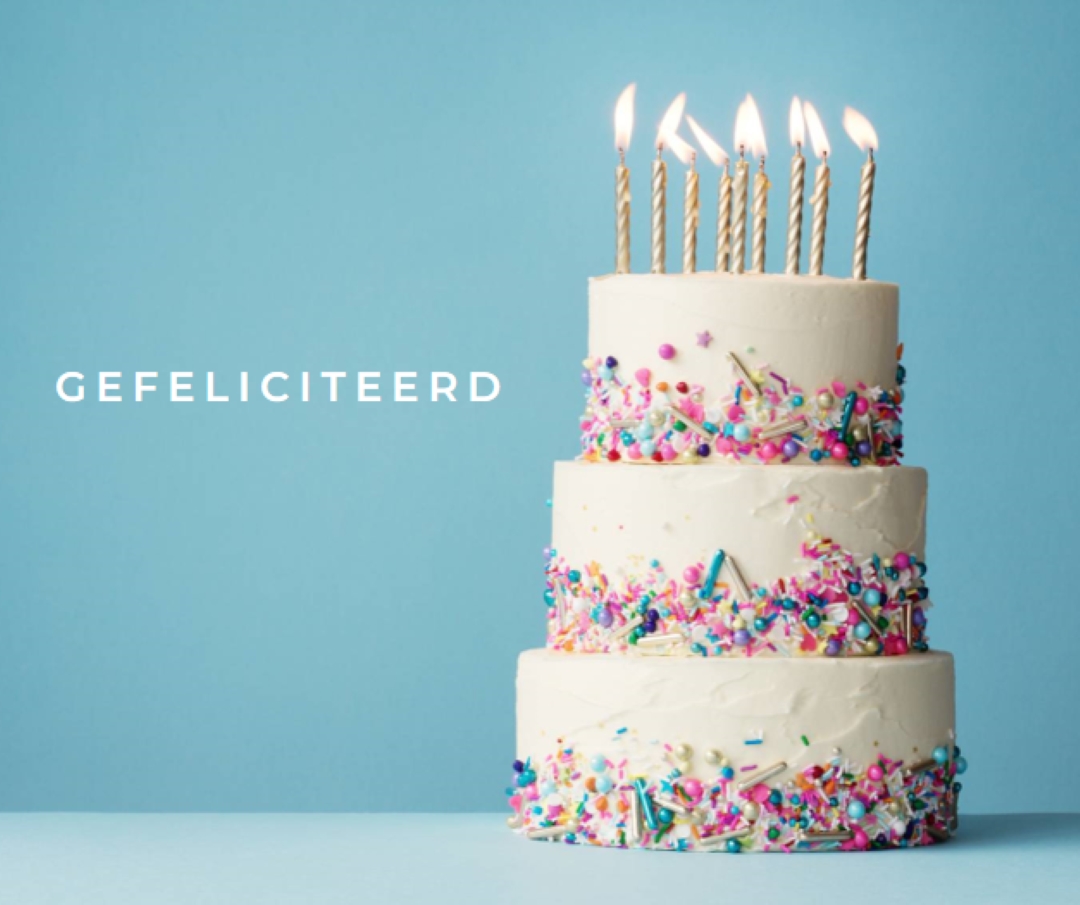 Gelukkige verjaardagstaart blue modern-simple