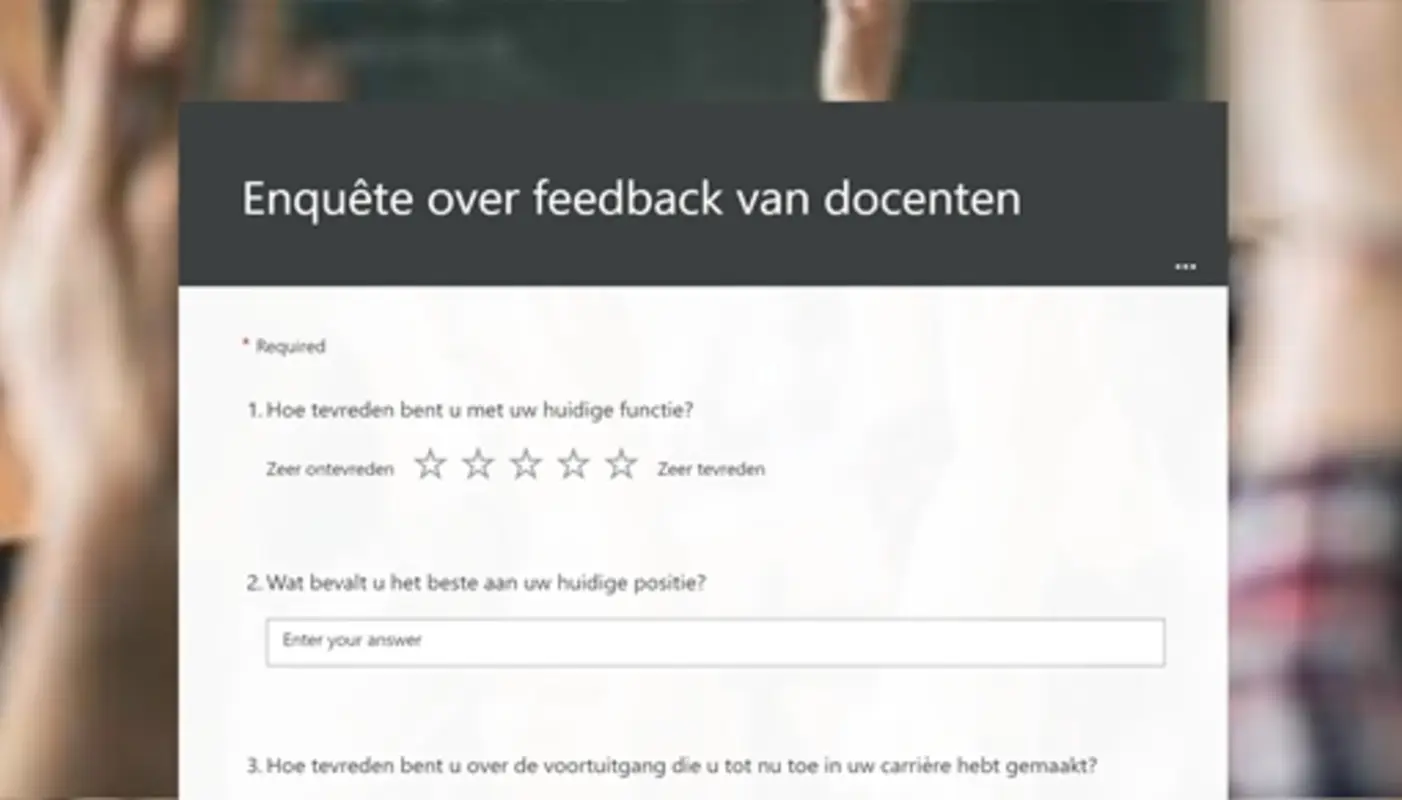 Enquête over feedback van docenten brown modern simple