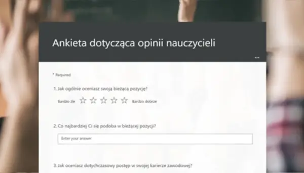 Ankieta dotycząca opinii nauczycieli brown modern simple