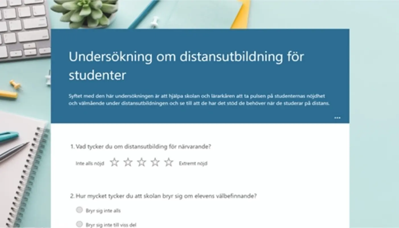 Undersökning om distansutbildning för studenter blue modern simple