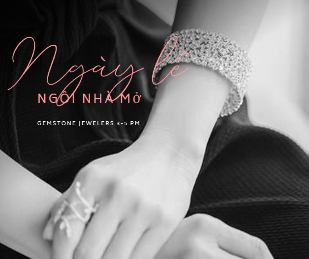 Ngày lễ mở cửa black modern-simple